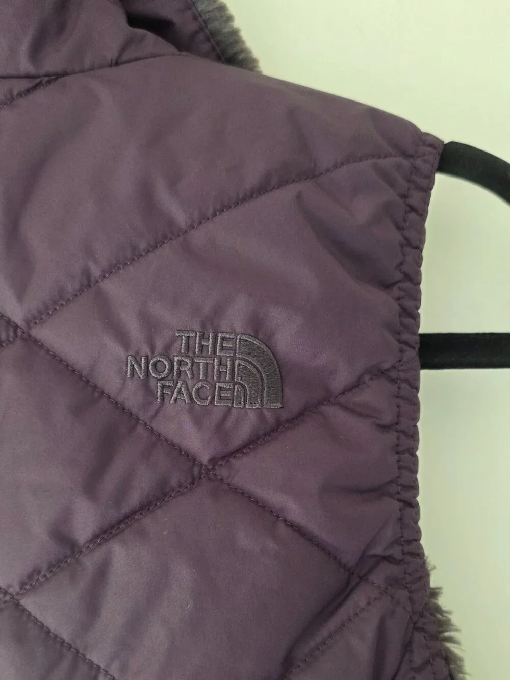 The North Face Mossbud Insulated Reversible Vest Purple | Small | EUC Soft Fuzzy